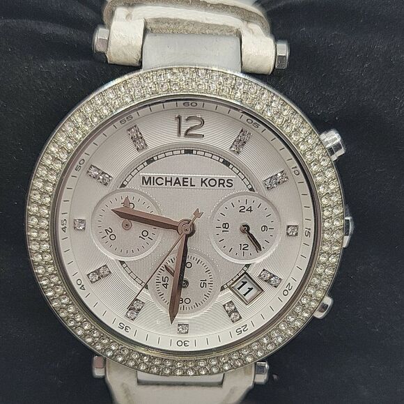 Michael Kors Parker MK2277 Women's White Leather Analog Dial Quartz Watch BC677 - Picture 1 of 10